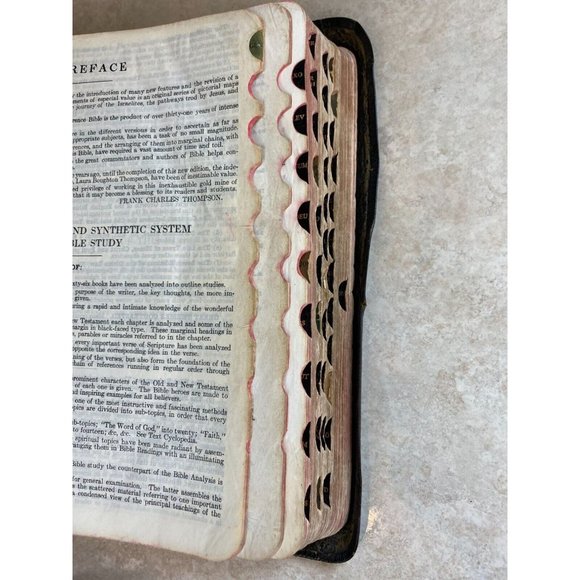 The New 1934 Chain Reference Bible Third Improved Edition King James Version - Picture 13 of 16